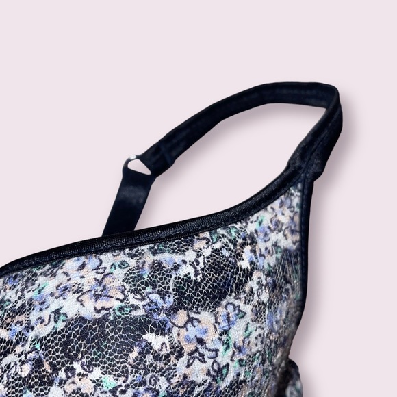 Laura Ashley  Floral Navy Wired Bra size 38D - Picture 5 of 7